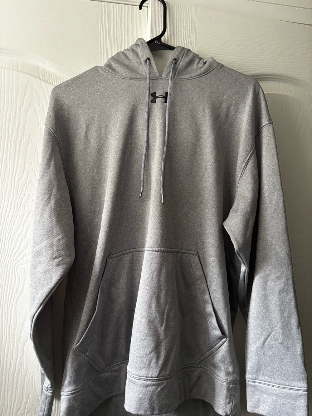 Under Armour Men’s Silver Gray Pullover Hoodie